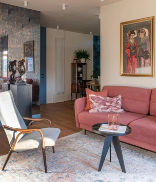 Квартира 65 м² для пары коллекционеров в Санкт-Петербурге