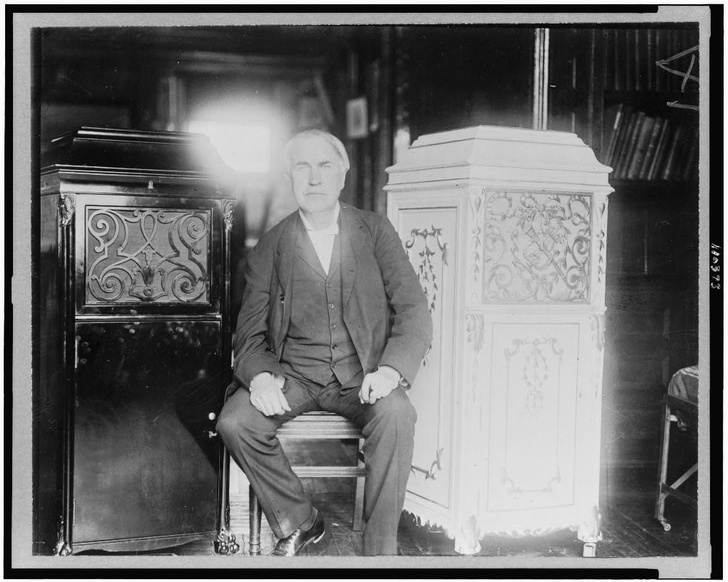 Когда лампочка не зажглась: великие провалы Томаса Эдисона