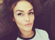 Алена Водонаева вернулась к танцам на шесте