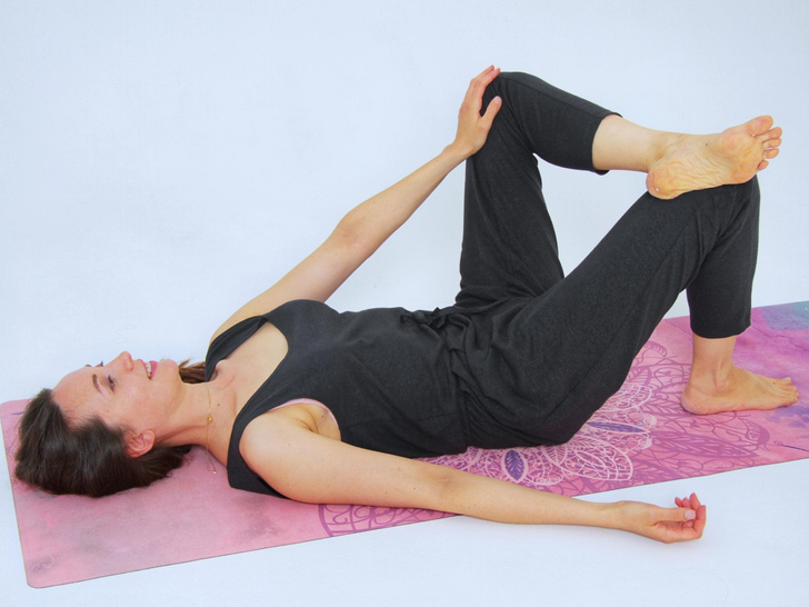 4 способа наладить гормональный баланс с помощью йоги
