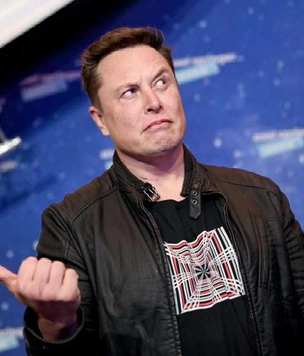 Tesla наконец-то выходит на российский рынок