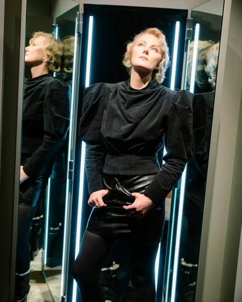 Рената Литвинова стала моделью показа Balenciaga