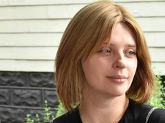 Принявшая иудаизм внучка Высоцкого стала мамой в седьмой раз