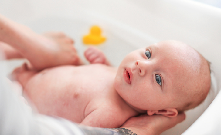 Как купать младенца: 16 важных правил