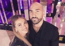 Анна Хилькевич хочет взять ребенка из детского дома