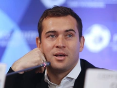 Александр Кержаков опроверг информацию об иске к бывшей жене и долгах по алиментам
