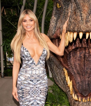 Хайди Клум вышла в свет с дочкой Лени (гипнотизирующее видео двух моделей)