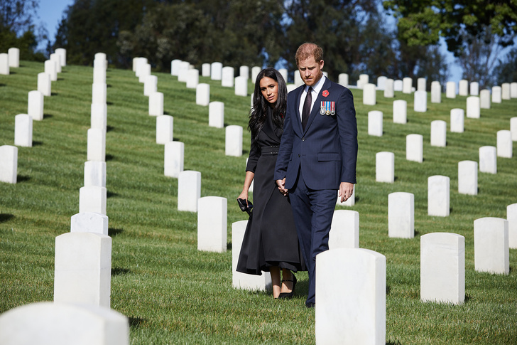 Меган Маркл и принц Гарри почтили память погибших воинов в Лос-Анджелесе