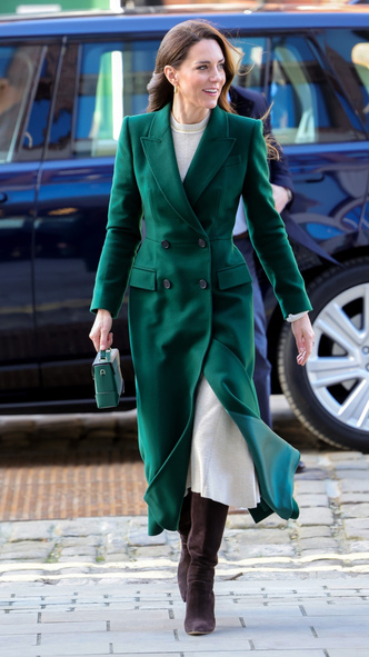 Принцесса стиля: Кейт Миддлтон нашла самое красивое пальто — его носят все монаршие особы