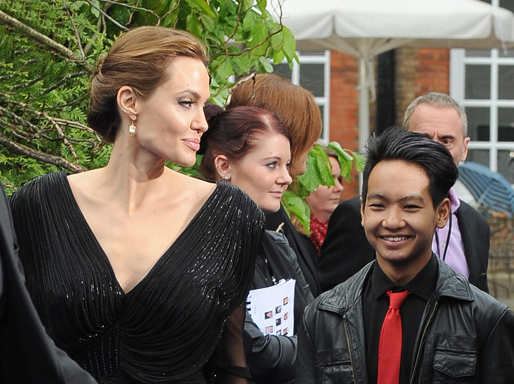 Анджелина Джоли со старшим сыном