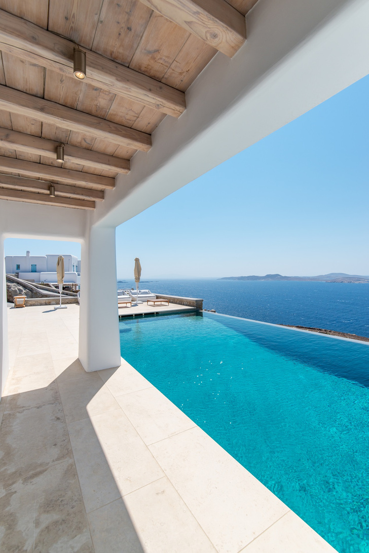Светлая и воздушная вилла на греческом острове