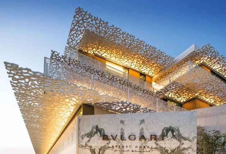 Кружевной оазис: чем соблазняет Bvlgari Resort & Residences в Дубае