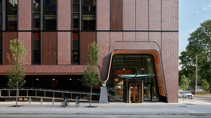 Отель Ace в Торонто с подвесным вестибюлем от Shim-Sutcliffe Architects