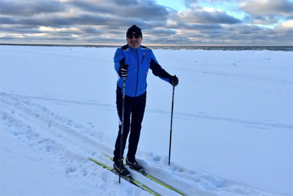 У Игоря Николаева первый взрослый разряд по беговым лыжам