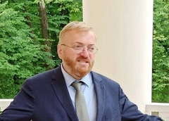 Виталий Милонов высмеял Бородину с Бузовой: «Цирк уродцев всегда был популярен»