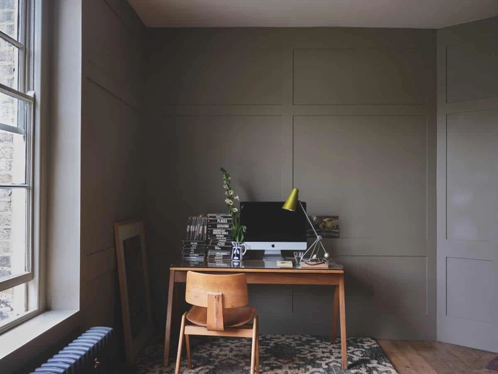 Оттенок Broccoli Brown №108, Farrow & Ball.