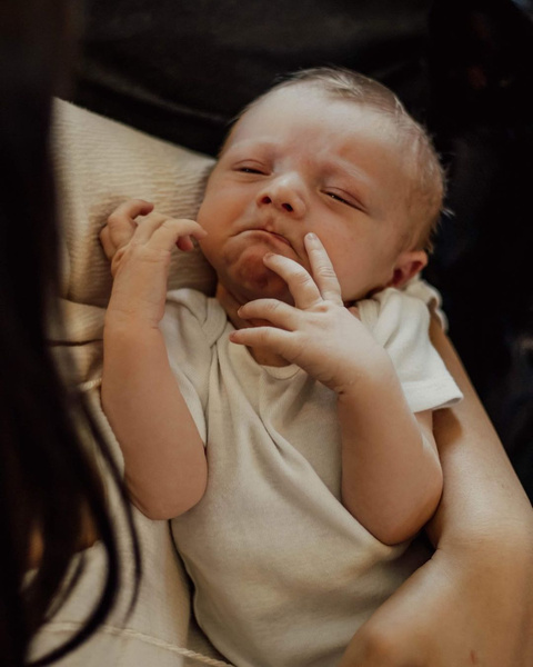 Фото №1 - Вовсе не ангелочки: как на самом деле выглядят новорожденные