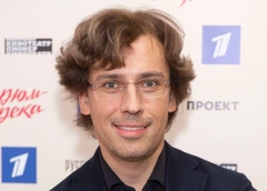 Максим Галкин о Гарри и Лизе: «Они ревниво воспринимали, что папа по телевизору хвалит чужих детей»