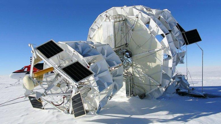 «Кто-то стучит со дна Земли»: NASA рассекретили параллельный мир в Антарктиде — портал в иную реальность