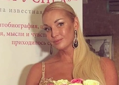 Анастасия Волочкова: «Любимый подарил мне кольцо»
