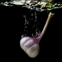 Что будет, если 2-3 раза в неделю пить чесночную воду? Объясняет врач