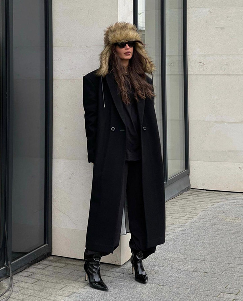 Пальто черное короткое женское фото. Модный дом Екатерины Смолиной.