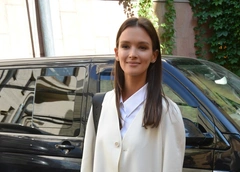 Паулина Андреева впервые вышла в свет после рождения сына