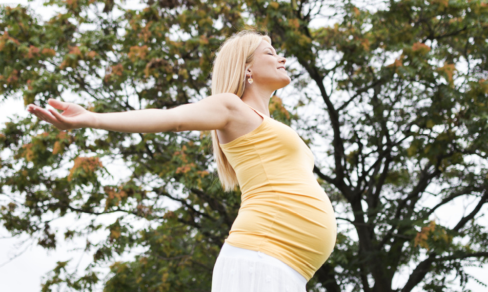 Свежего воздуха род. Беременность свежий воздух фото. Свежий воздух для беременных.