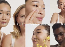 Браво! Казахстанская модель Бибисара Шарипова снялась в рекламной кампаниии со Скарлетт Йоханссон