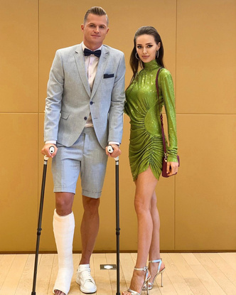 Как одно и то же платье выглядит на Ольге Бузовой и Анастасии Костенко