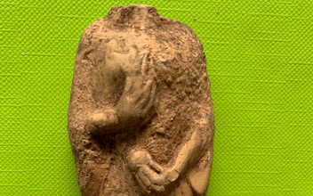 Женщины с фруктами и цветами: посмотрите на дары, которые приносили Деметре критяне 2300 лет назад