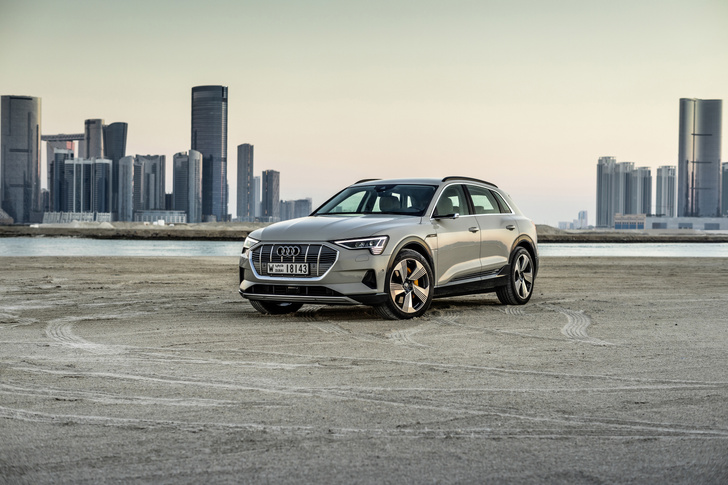 Сила энергии и прогресса: Audi Россия представили полностью электрический SUV Audi e-tron
