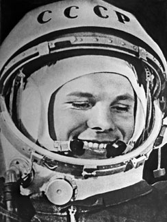 12 апреля, 54 года назад, Юрий Гагарин первым в мировой истории полетел в космос