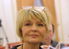 Меньшова о Галкине*: «Его юмор меня раздражает, но вписать Максима в иноагенты – преувеличение»