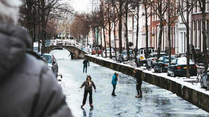 Где покататься на коньках в Москве: 8 атмосферных мест ⛸