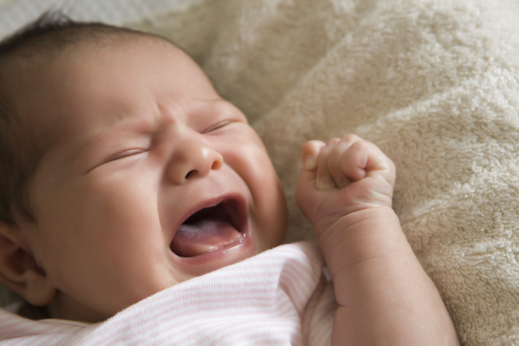 почему ребенок плачет во сне – причины, которые надо знать