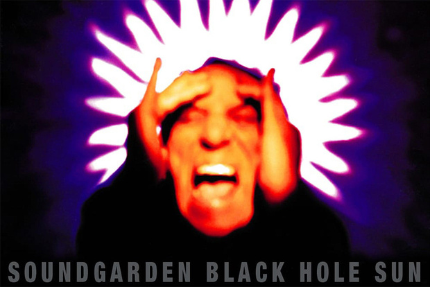 Фото №1 - История одной песни: «Black Hole Sun» Soundgarden, 1994