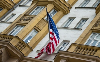 Посольство США в России прекращает выдачу виз