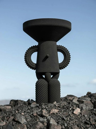 Лондонские дизайнеры напечатали на 3D-принтере вазы из песка