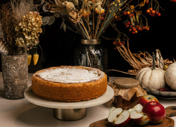 Рецепт недели: яблочный пирог с творогом и сметаной