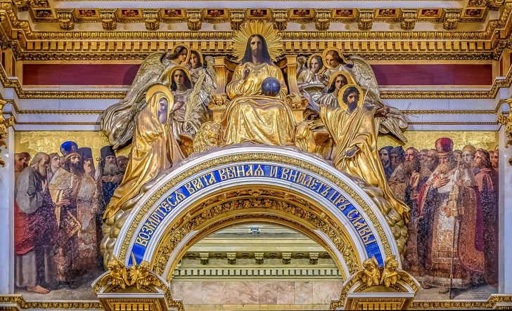 Деисус в руце государевой: как устроен иконостас в православном храме на примере Исаакиевского собора