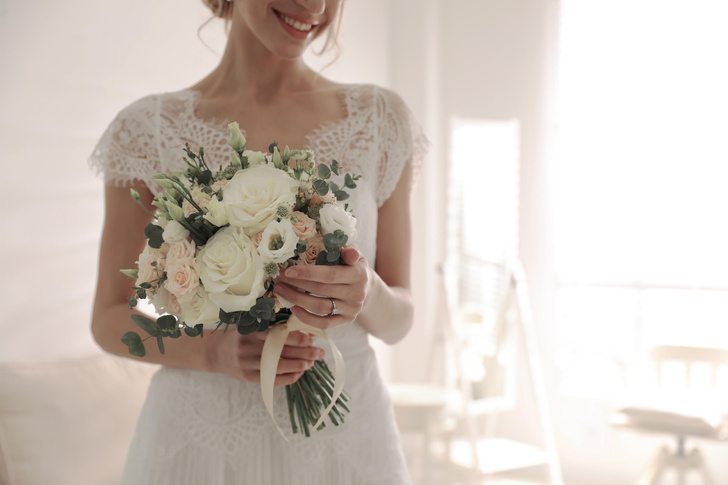 Какое платье выбрать на вторую свадьбу, чтобы брак был счастливым: приметы и традиции