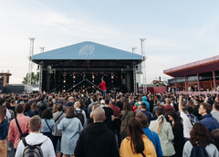 Сурганова, Markul, Билан — кто еще выступит на Roof Fest в Петербурге