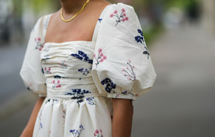 15 идеальных платьев в цветочек для любого типа фигуры