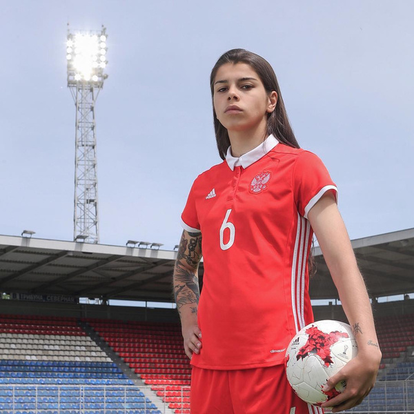 Как попасть в большой спорт: лучшие женские футбольные школы России