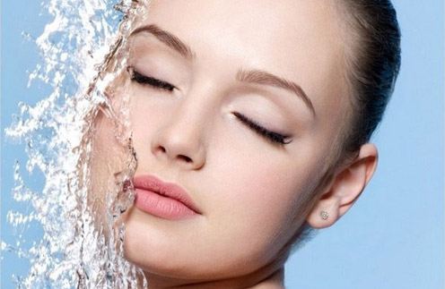 Мицеллярная вода - отличное решение для чувствительной кожи