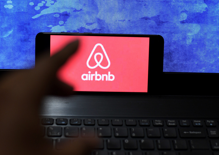 Сервис Airbnb заплатил жертве изнасилования $7 млн, чтобы она молчала
