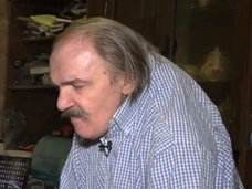 Горб 62-летнего мужчины стал гигантской опухолью, которая мешает ему жить