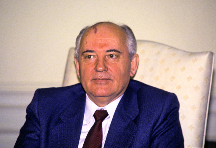 Михаила Горбачева похоронили на Новодевичьем кладбище рядом с могилой жены