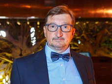 «Казанова» пил и подумывал уйти в монастырь. Как жена и религия спасли Александра Лыкова